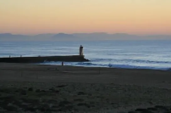 <- Direct on This Beach, Bright; Sea View. T 42m2 + Terrace + Wifi Garage