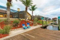 Boat Dock*Salt Water Heated Pool *Close to Beach