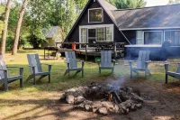 Riverfront A-Frame w/ Hot Tub and Firepit