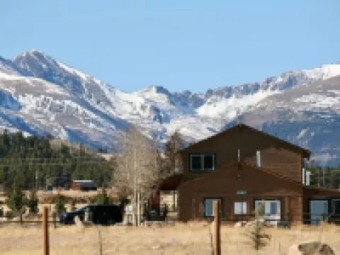 Cozy Two Bedroom Cabin Mountain Getaway! Hotels in Fairplay