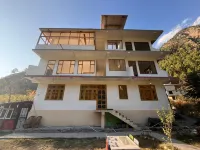 Ohana Cafe & Homestay Hotels near Kullu Camp