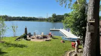 Log home Lake Koshkonong and Rock River !