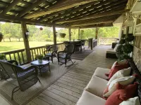 Renovated farmhouse - Mercer/Summer County