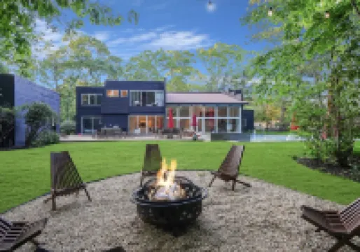 Chic Modern Retreat in the Heart of EH! Pool Open!