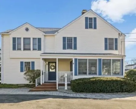 Charming beach home, complete with pool & cozy guest house! Hotels in Clinton
