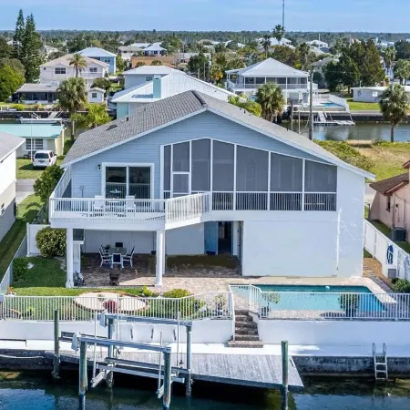 The Blue Heron- Waterfront-Gulf Access-Dock-Pool-Kayaks