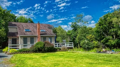 Cozy Newly Renovated Cabin. Family Friendly. Lake Access!
