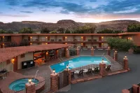 Best Western Red Hills - Pools