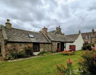 Stylish traditional cottage in the heart of Whisky country