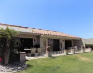 Palm Desert retreat right on the golf course with King en-suite Hotel in zona Palm Desert Palms