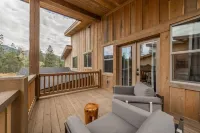 New luxe townhouse mins to GNP! Spa! Game room! فنادق في Flathead County