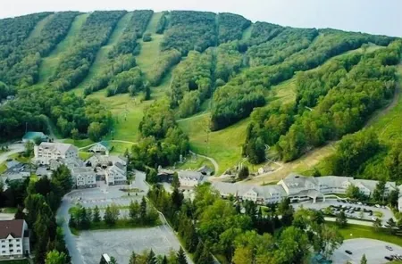 SKI-IN, SKI-OUT LOFT! IN the HEART of JIMINY PEAK VILLAGE! LIFT and MT. VIEWS! Отели в г. Ханкок