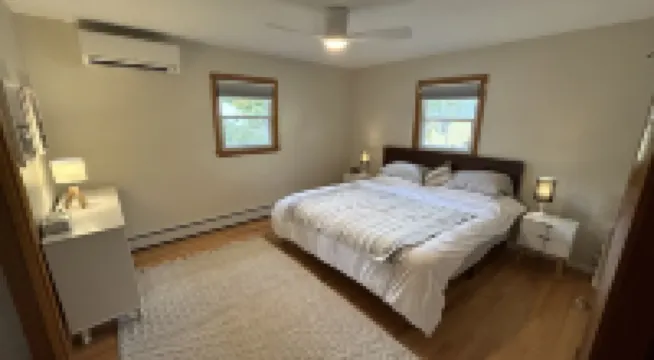 Lovely Cottage with Fenced in Back Yard