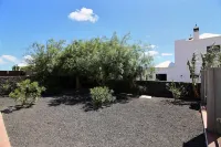 Luxury villa with private heated pool, WIFI, views of the sea and volcanoes