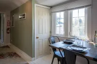 Freshwater Flat, Downtown Douglas - Apart in Downtown right off Center Street.