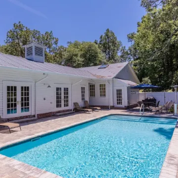 Pinehurst Village Vacation House w/ private pool 8) beds