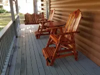 Cabin 3 is a Quiet log Cabin on Lookout Mountain 2 bedroom 2 bath