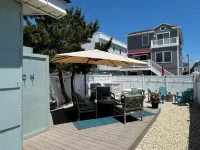 Bay2Beach-Single Family Home Beautiful Sunsets on the Bay-Block to the Beach Hotels in Ship Bottom