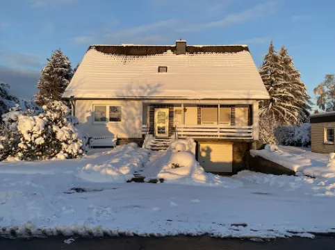 Beautiful Eifel vacation home with garden and barbecue area