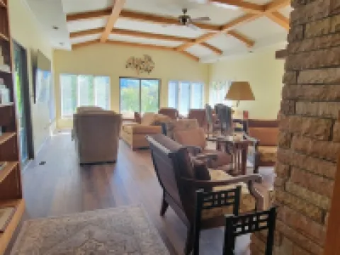 Bluestone Manor--Spacious Mountain Home for Your Next Adventure Hotels in Bluestone River