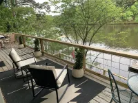 Beautiful Lake Escape Hotels near Lake Hamilton