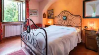 Frantoio home with pool and Jacuzzi in the Fontanaro estate