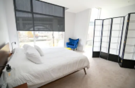 Modern retreat in the heart of Cleveland