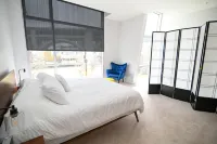 Modern retreat in the heart of Cleveland