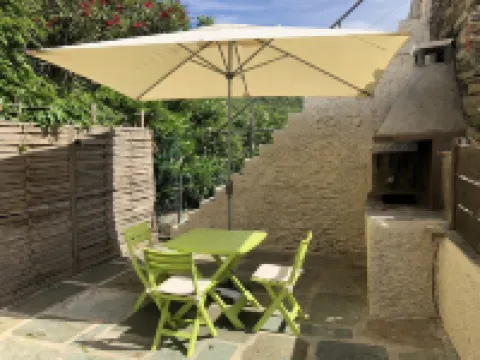 Pretty renovated village house 5 minutes from a beautiful fishing port Hotels in Centuri