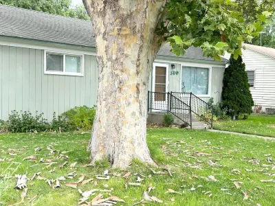MicStay.Music House.Sleeps 9+.Private hot tub.Family Fun Hotels near Railroad Park
