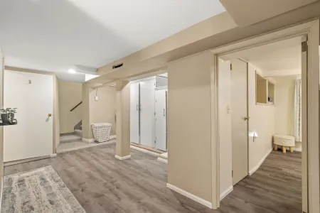 Prospect Delight - River Views, Historic Home, Walk To Town!