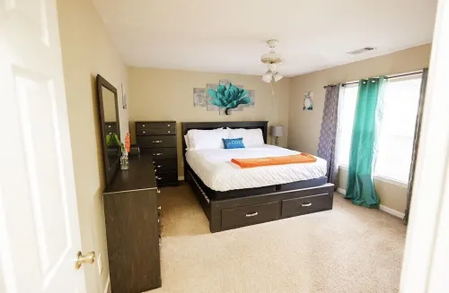 Cozy 3 bedroom, Centrally Located, Perfect for a family