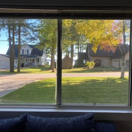 3 - Bedroom Cottage Near Lake Mitchell in Cadillac