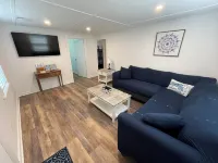 Lovely Cape Cottage 2 bedroom with private beach and central air.