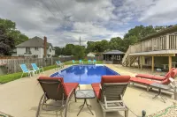 5- Bedroom Private Home- Quiet Neighborhood- Pet Friendly
