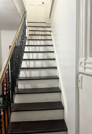 NewRo Chic Retreat- 3 Bdrms 30 min to NYC