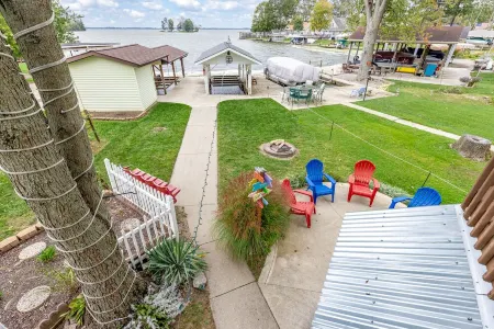 Indian Lake Waterfront Home & Boathouse - Boat Rental Available - Sleeps 16