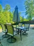 8 min to Ark, Playroom, Sleeps 12 on Quiet Street