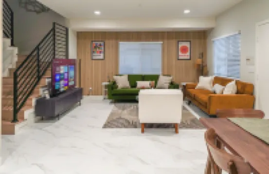 Luxurious 3BR Home + Game Room Near Disneyland & Beach