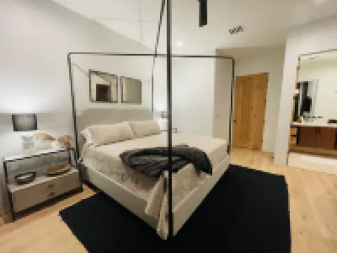 Luxurious King Suite in Gilbert. Kids are Welcome!