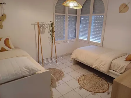 Villa Idéalement Située à Moins de 300 m de la Plage