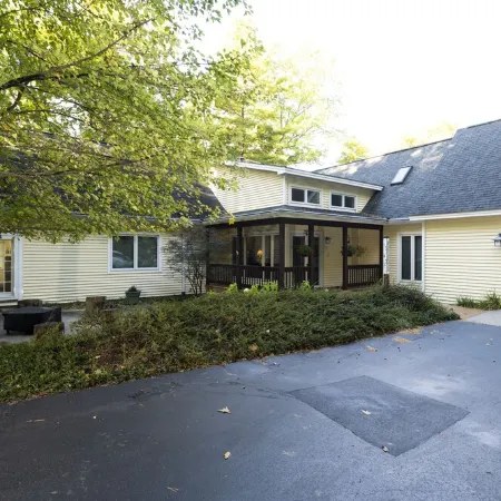 Large house on beautiful lake, adjoins Sleeping Bear Dunes National Lakeshore