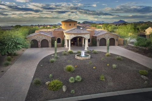 Perfect Vacation Rental. Chaufered Escalade ESV Available for SuperBowl & Golf