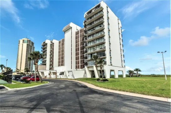 Incomparable Beach, Bay & Channel Views