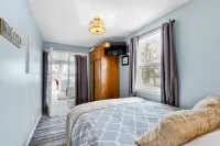 Cottage right on the lake; 2 separate properties available!