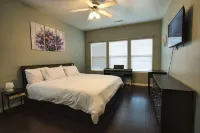 Family friendly house close to Bryce, Zions, and Panguitch Lake. Game room. Hotels near Panguitch