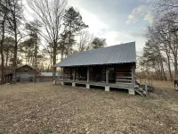 Historic Log Cabin on a homestead! Pet-Friendly!