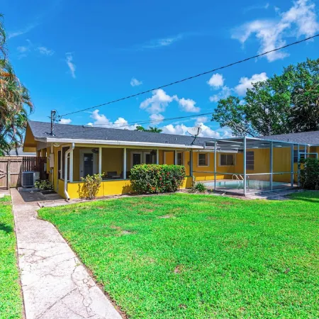 Contemporary Naples Park Duplex - Walk or Bike to Beach