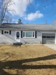 Cozy Cottage with water access, Newly remodeled