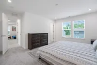 Brand new home less than 30 mins away from Louisville's favorite destinations! Hotels near Knob Creek Gun Range